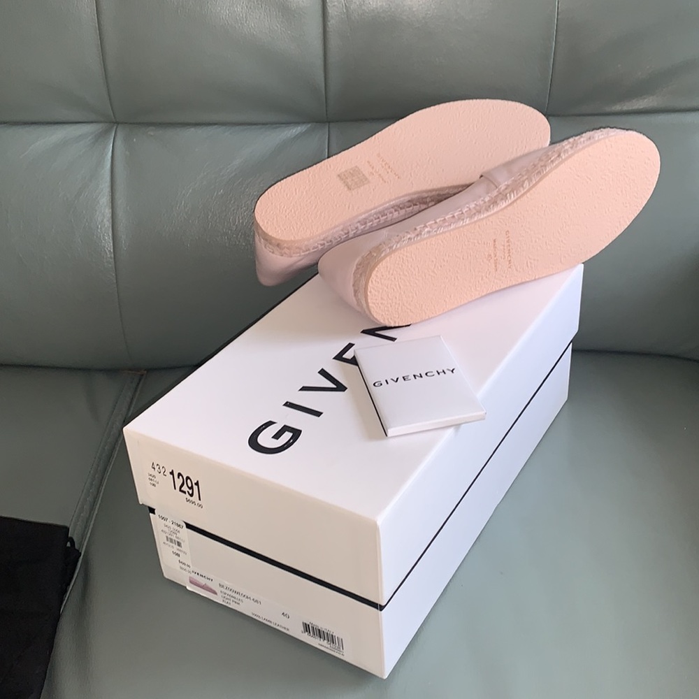 Givenchy Lambskin Logo Loafer Espadrilles - Picture 8 of 9